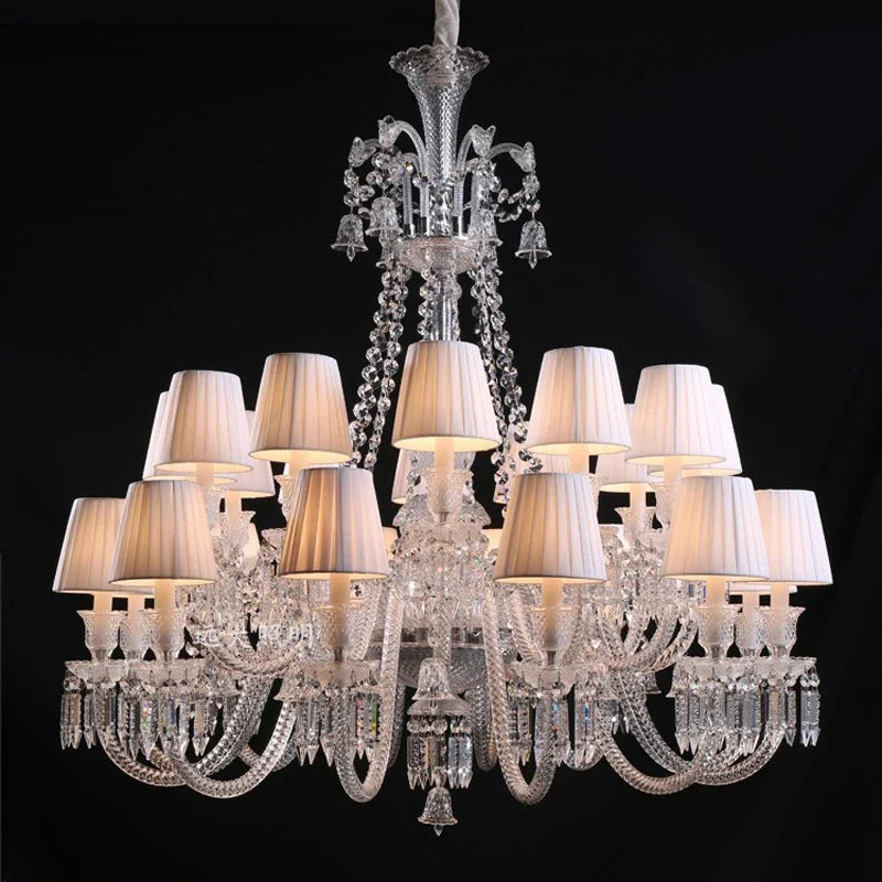lustre en cristal transparent pour un éclairage élégant et raffiné