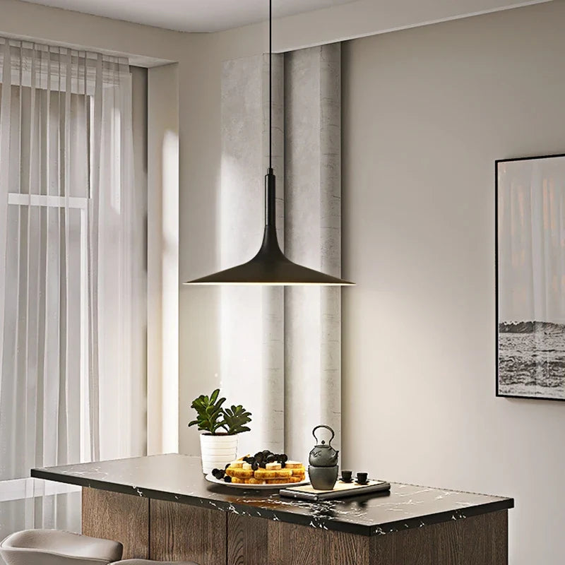 lustre moderne en forme de corne lumineuse led pour décoration intérieure