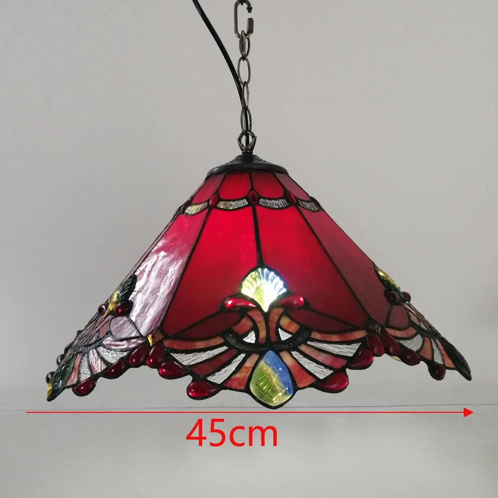 lustre tiffany vitrail style méditerranéen pour intérieur élégant