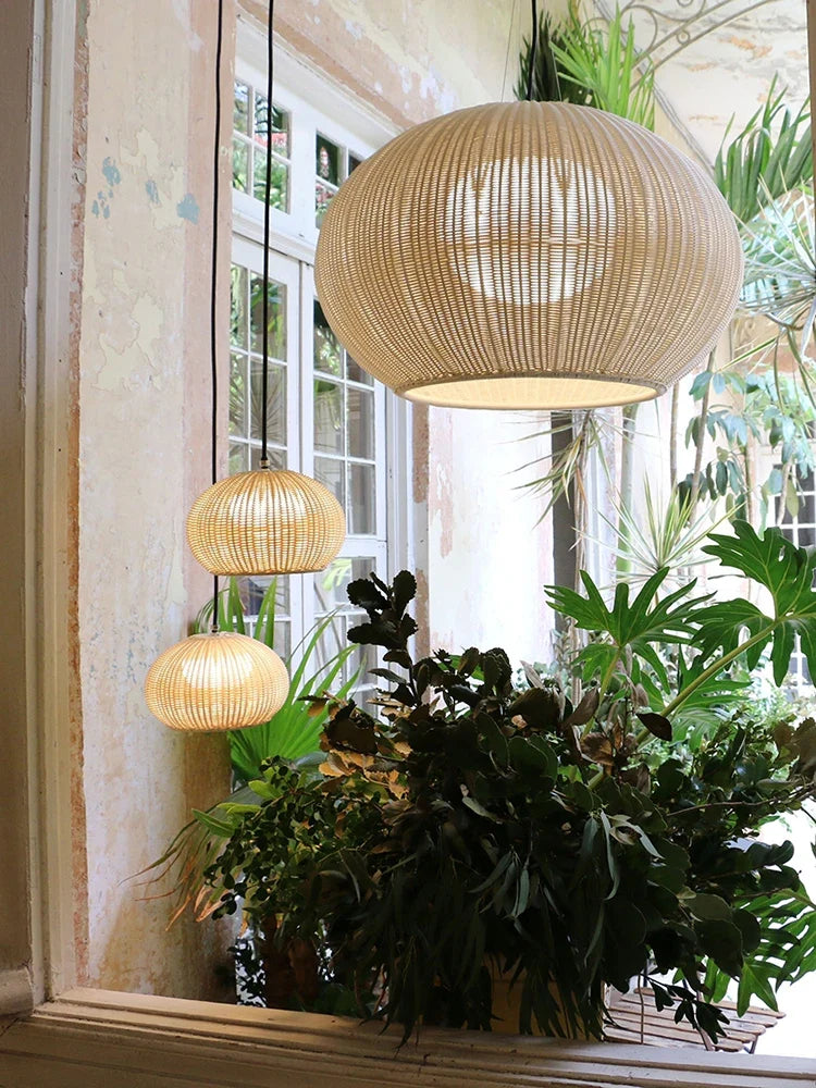 plafonnier wabi sabi en rotin pour décoration moderne et élégante