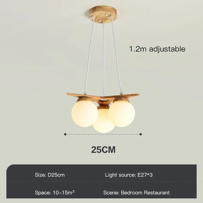lustre en bois nordique avec boule en verre blanc