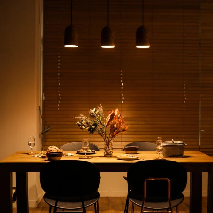Suspension arrondie en bois massif