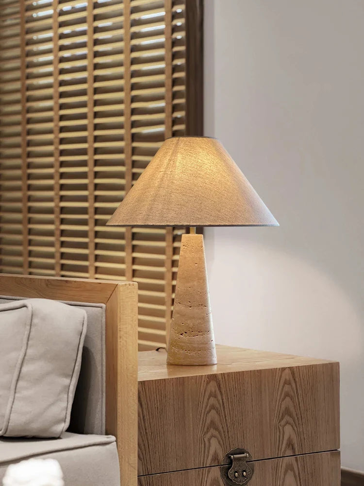lampe à poser en pierre rétro design pour décoration intérieure