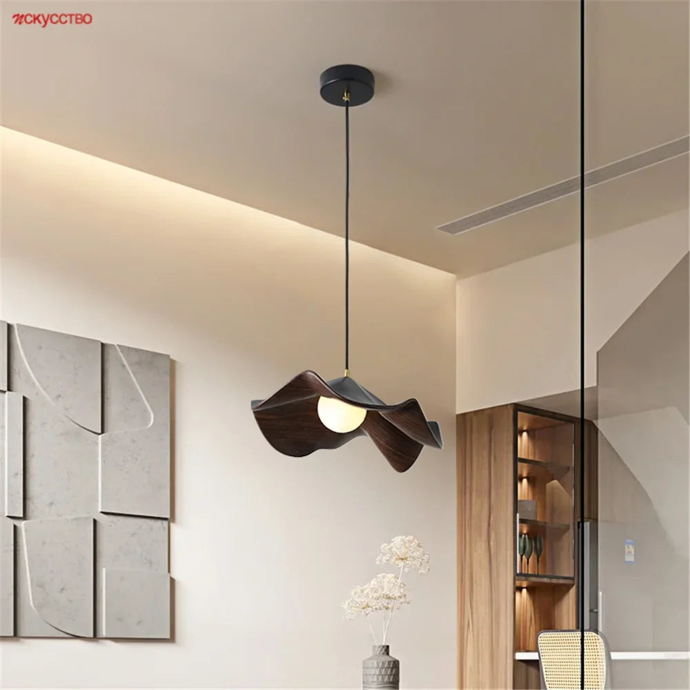 suspension en fer et bois style cottage nordique pour restaurant et loft