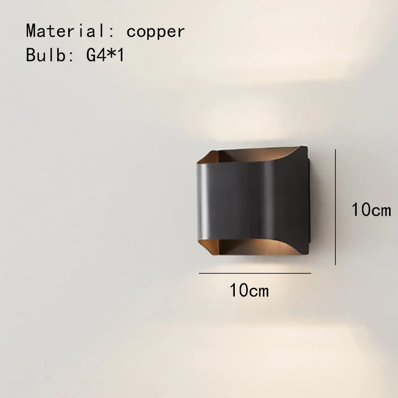 Applique murale LED en laiton au design moderne