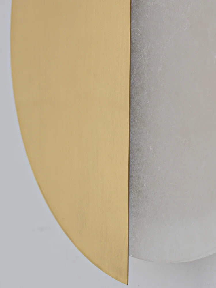applique murale en cuivre avec lumière led élégante et moderne