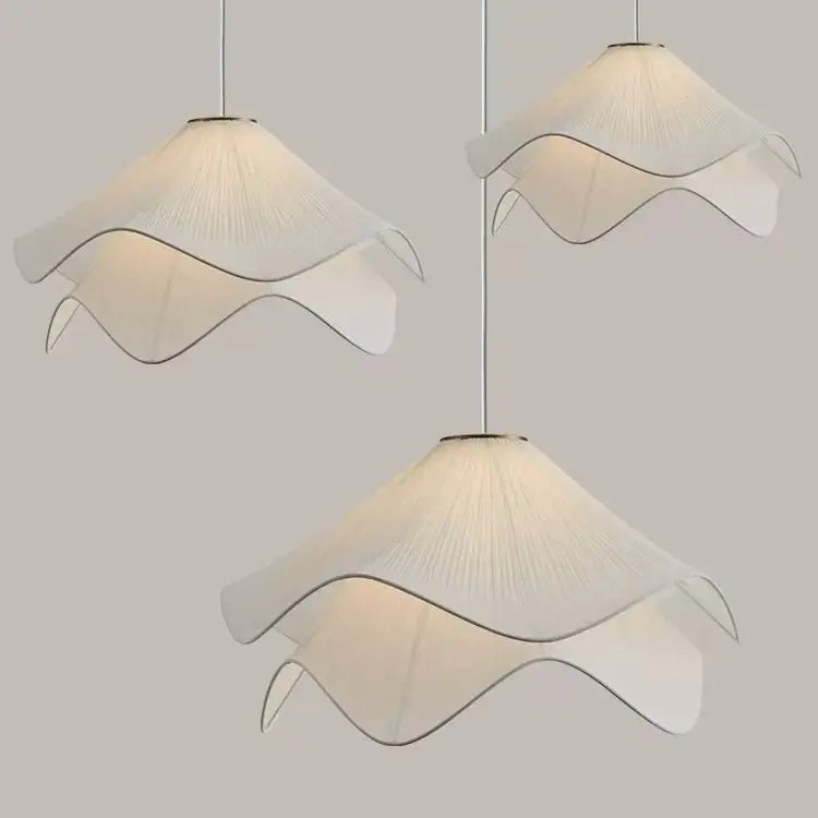 Suspension Art français tissu plissé pétale