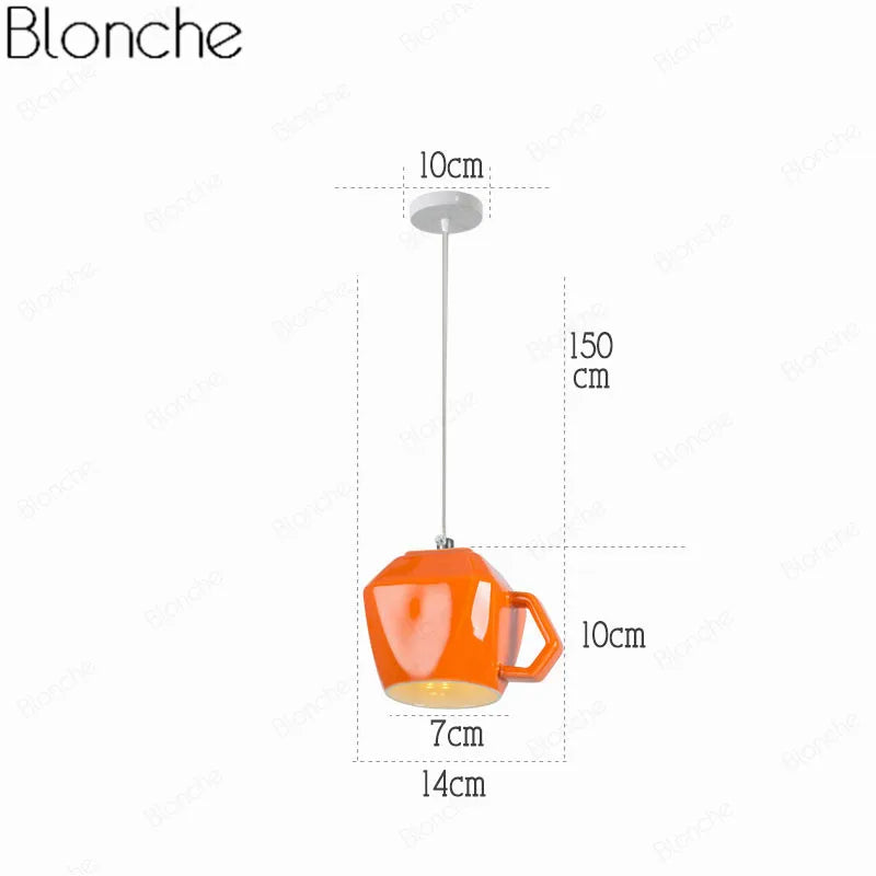 Suspension en céramique avec tasse de thé et théière