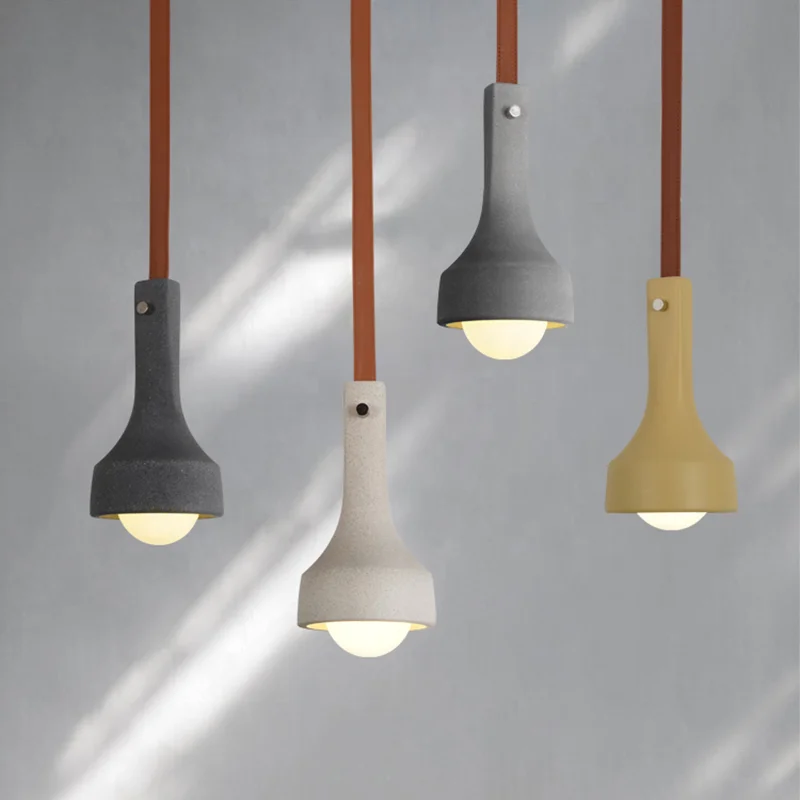 suspension industrielle en cuir et ciment style rétro pour bar
