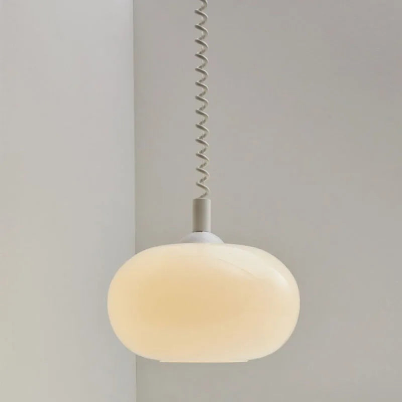 Lustres en verre Bauhaus lampes suspendues nordiques chambre à coucher en plus du salon salle à manger Restaurant lampe suspendue de couleur moderne