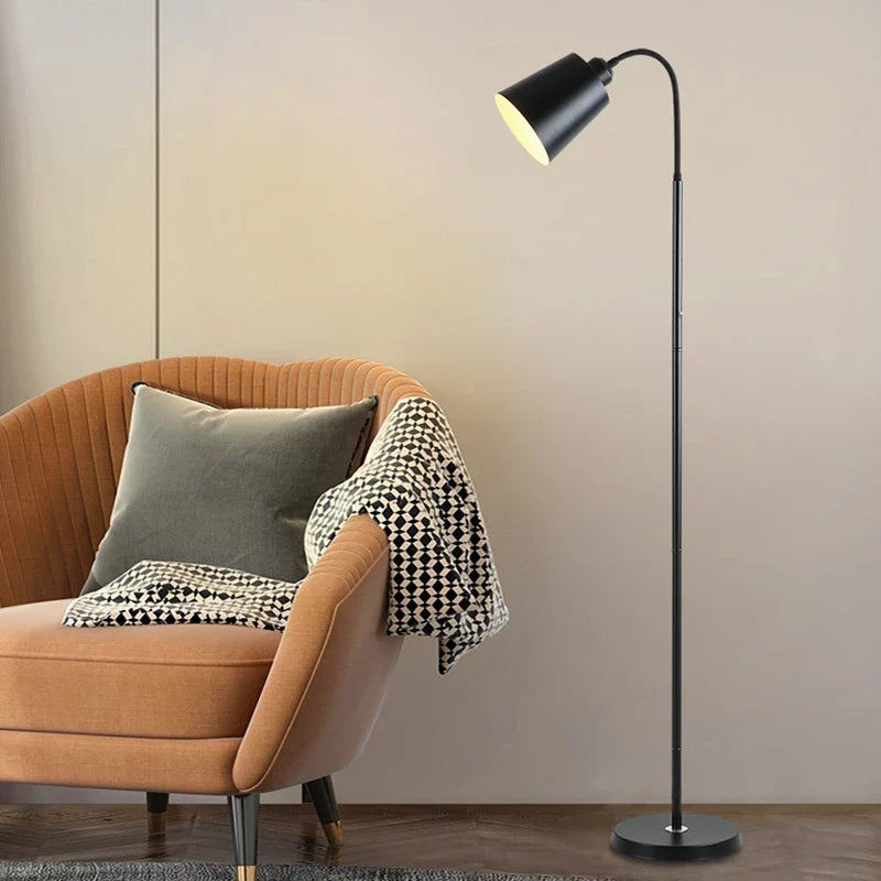 lampadaire moderne simple design pour décoration intérieure