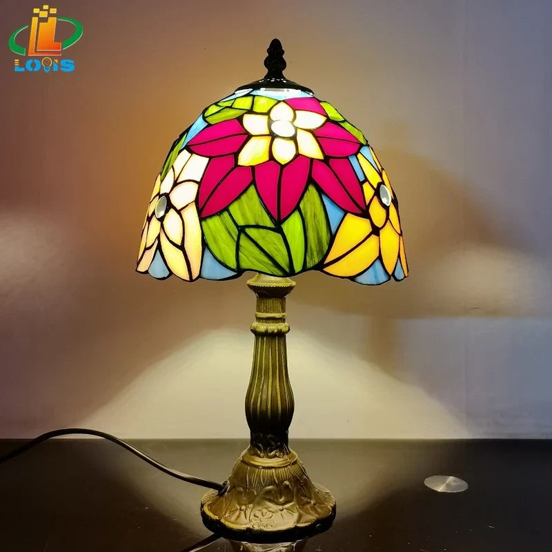 lampe à poser design scandinave vitrail antique en métal