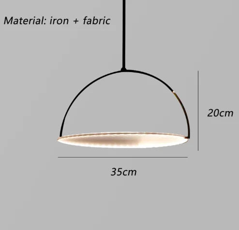 suspension ronde en tissu pour intérieur contemporain et chaleureux