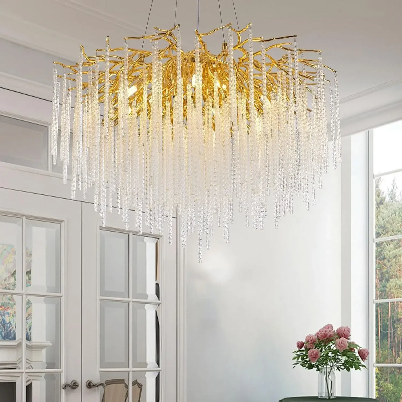 lustre suspendu en cristal doré design moderne pour intérieur élégant