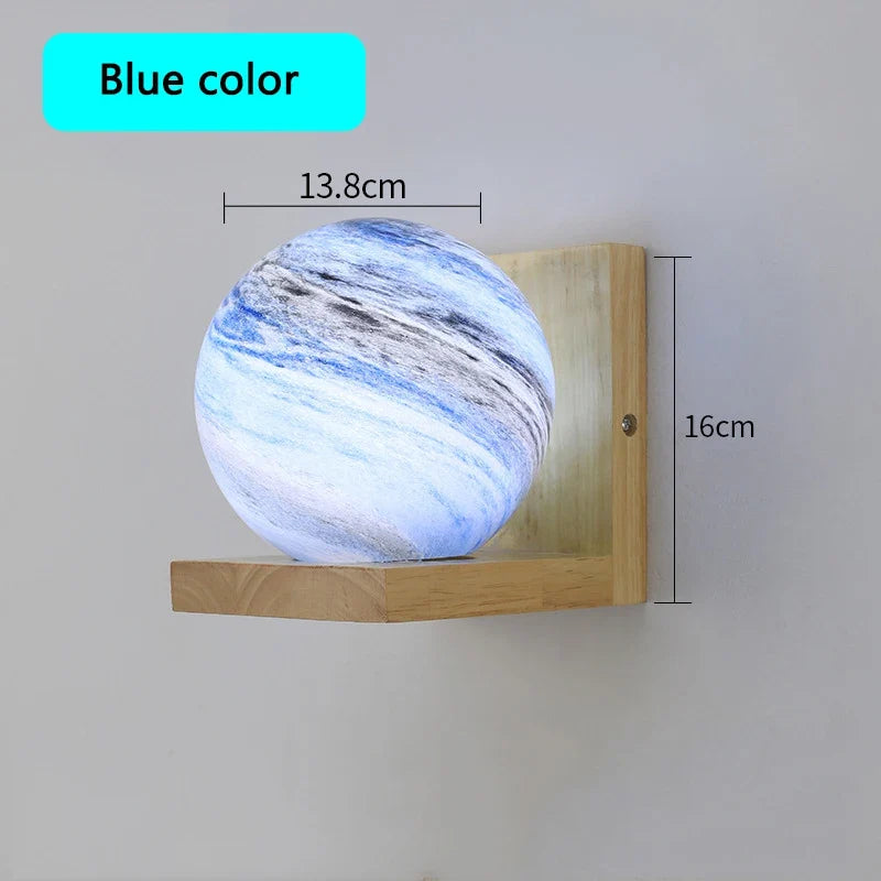 applique murale moderne en bois avec abat-jour planète led