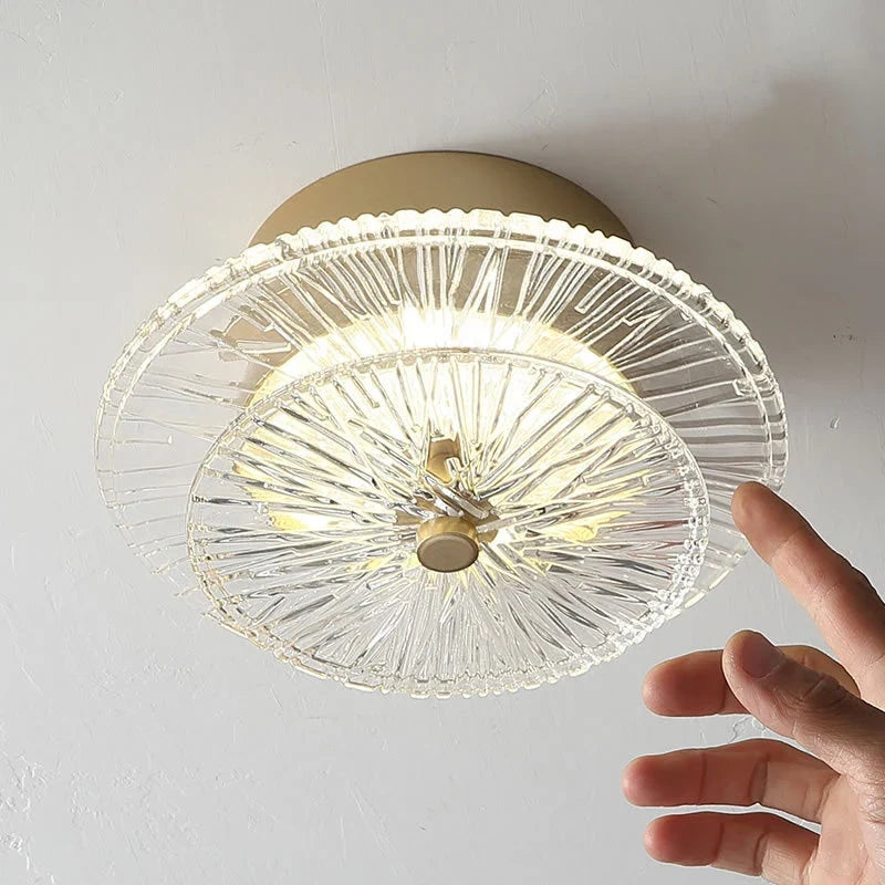 plafonnier en verre moderne pour décoration intérieure élégante