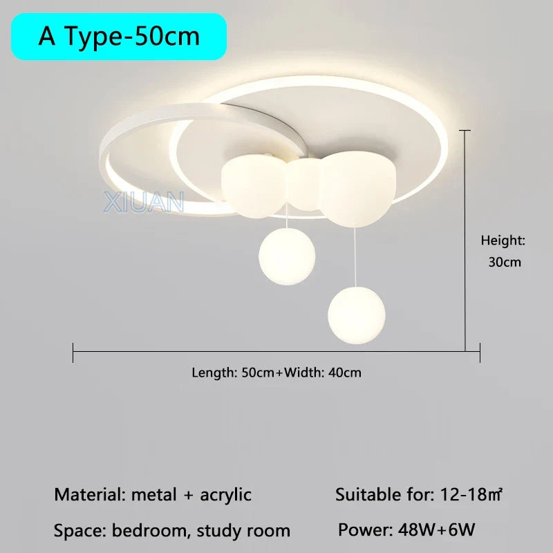 plafonnier minimaliste avec bulle suspendue et lustre en nuage