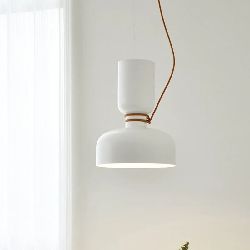 lustre led moderne design danois pour intérieur minimaliste