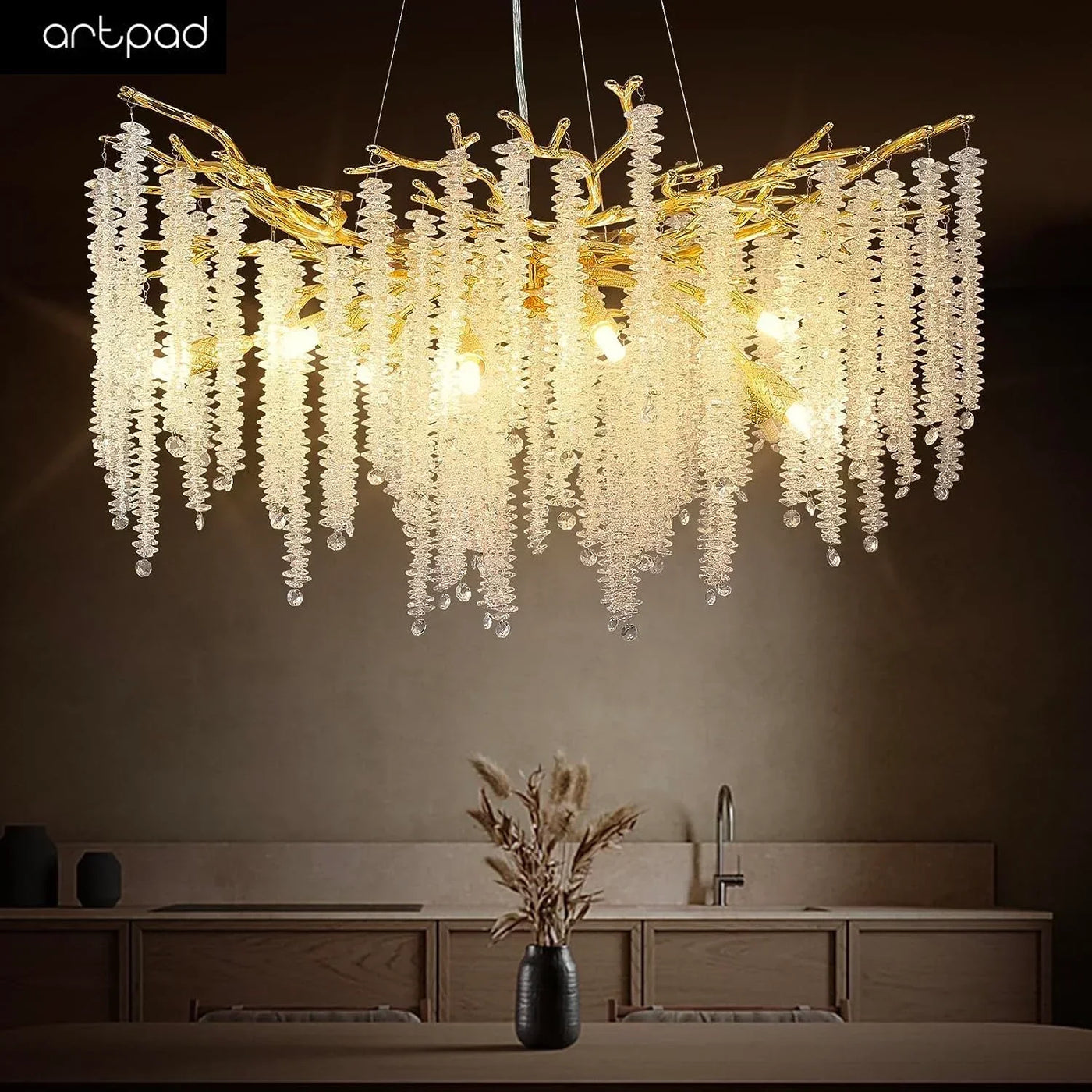 lustre en cristal design goutte d'eau pour intérieur élégant