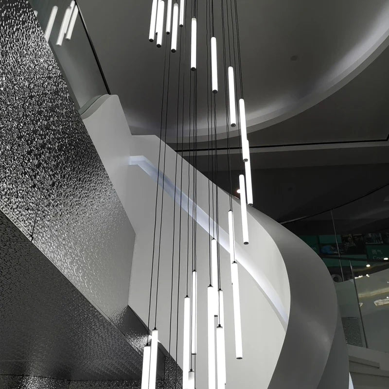 lustre long tube moderne pour villa nordique et hall d'exposition