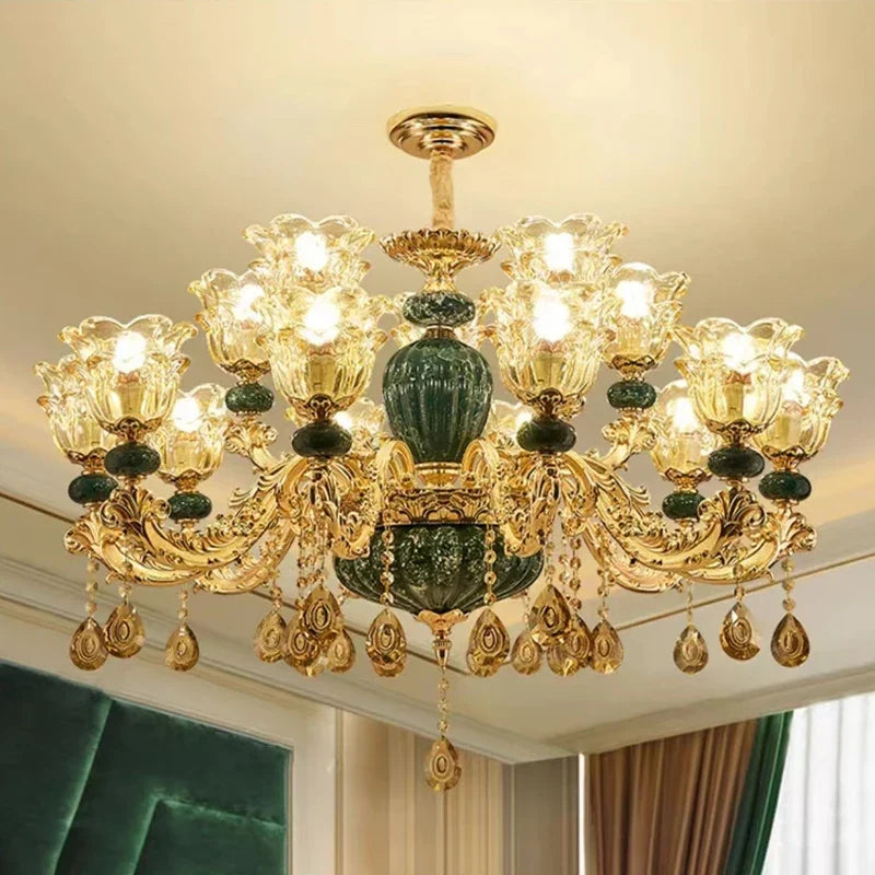 lustre en cristal léger pour décoration élégante et raffinée