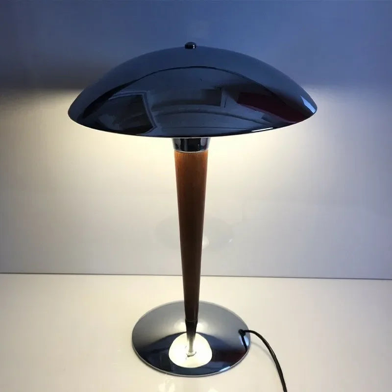 lampe de bureau nordique en bois avec abat-jour chromé