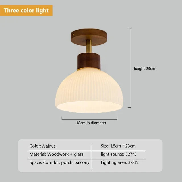 lustre en bois simple avec abat-jour en verre