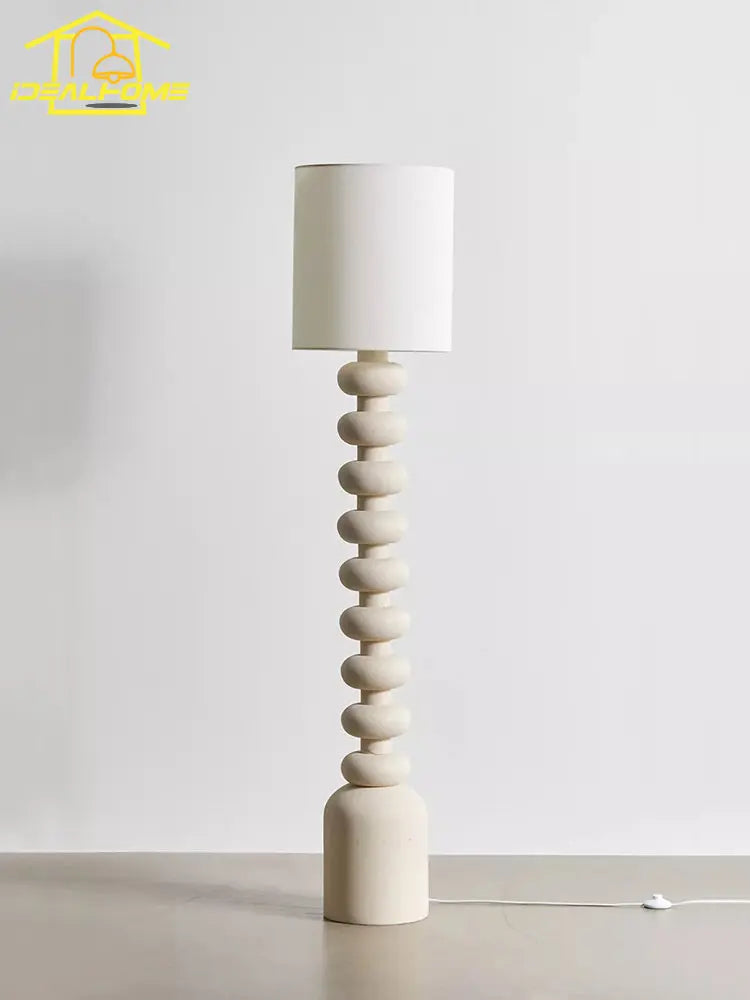 lampadaire design vintage en résine wabi-sabi pour intérieur moderne