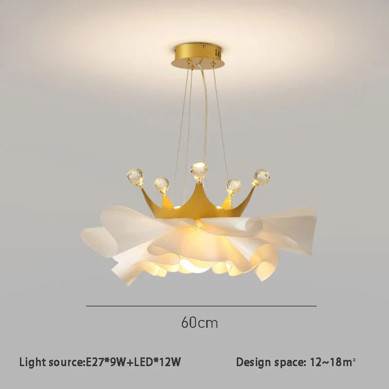 lustre moderne en cristal pour décoration romantique et chaleureuse
