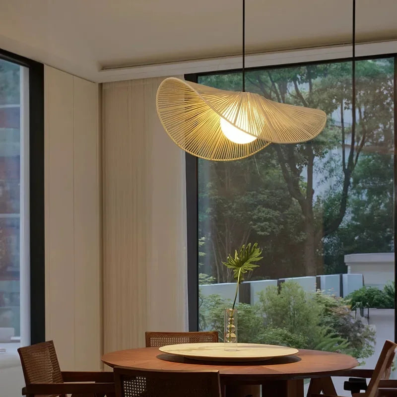 suspension en rotin pour décoration intérieure élégante