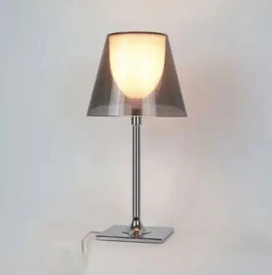 Lampe de Table design italien lampes de Table en acrylique modernes pour salon chambre étude bureau décor lumière Nordc maison lampe de chevet