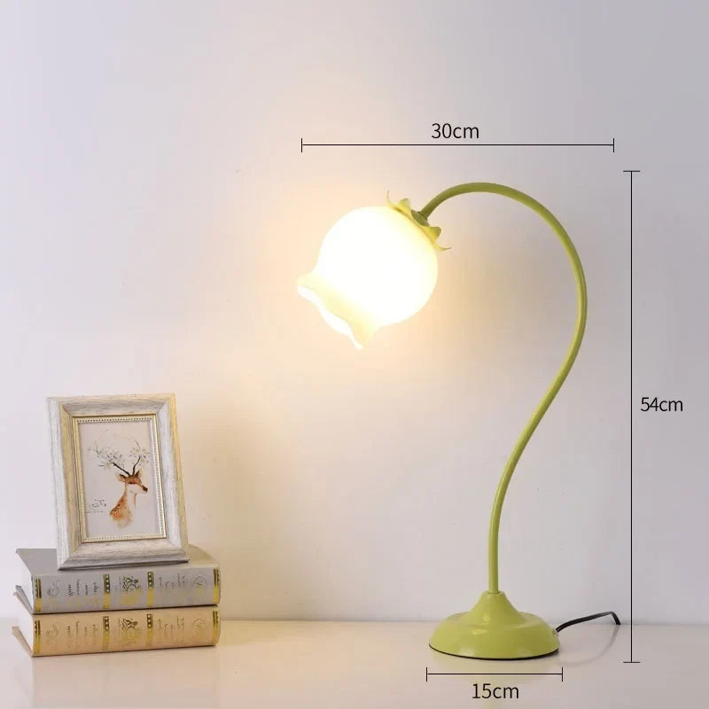lampe de chevet style américain avec motifs floraux pour cadeau anniversaire