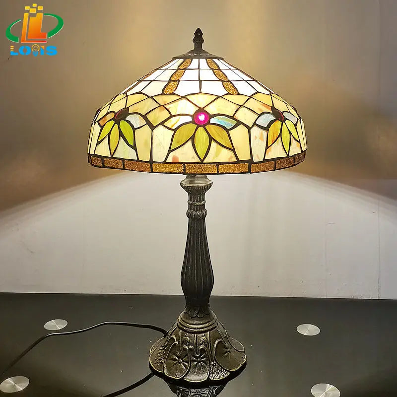 lampe à poser design style tiffany pour lecture et protection des yeux