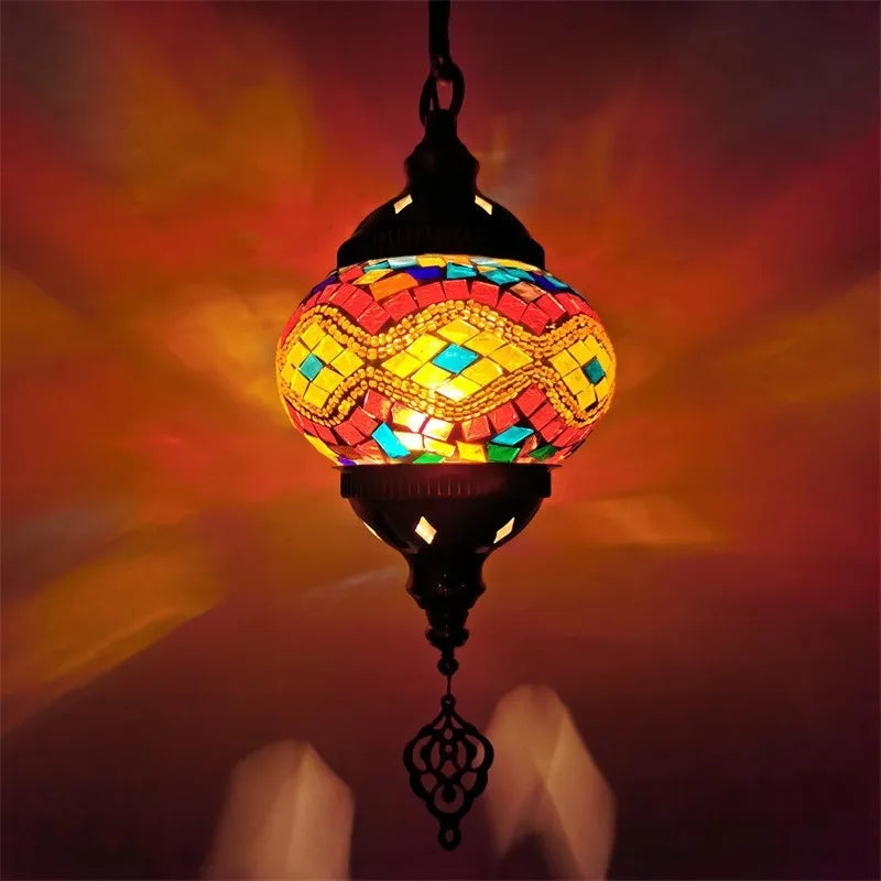 suspension en verre teinté style méditerranéen éclairage bohème romantique