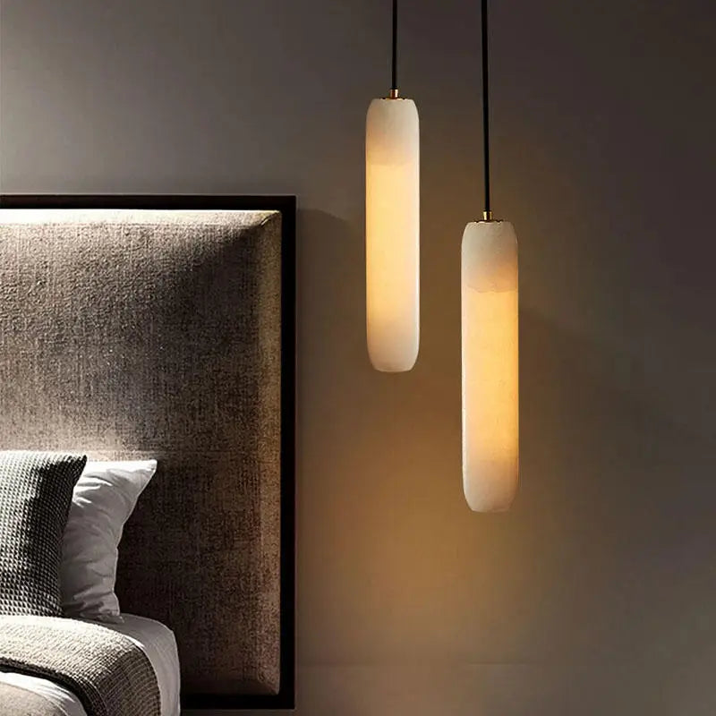 Suspension moderne en marbre naturel avec fil réglable en laiton