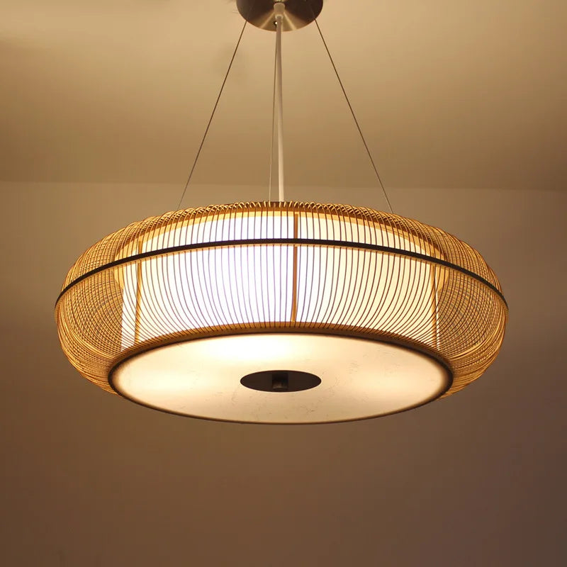 lustre en bambou fait main style moderne et élégant