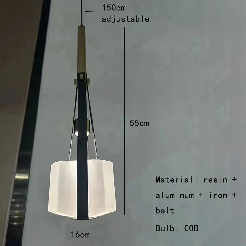 lampe suspendue en résine et cuir artificiel style 	 réglable en hauteur