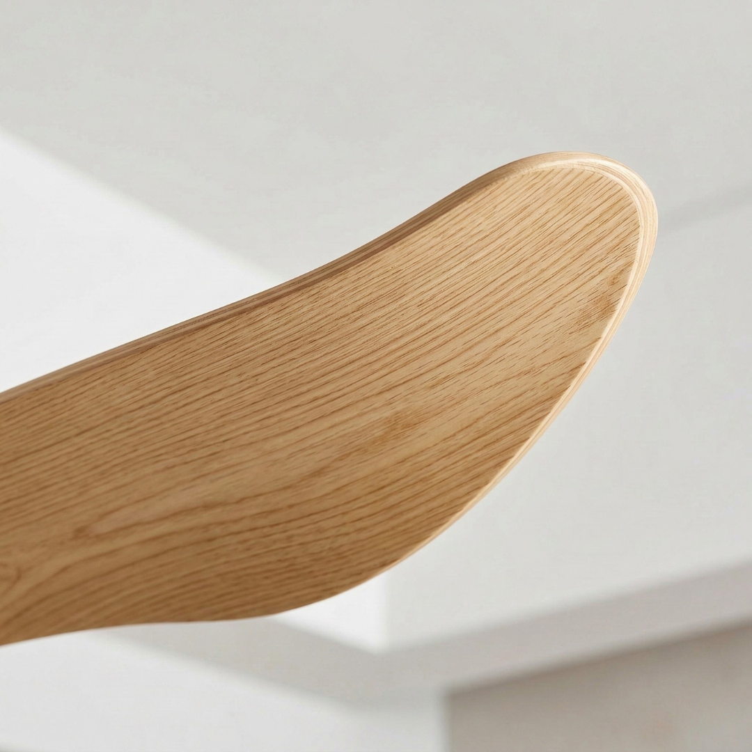 Ventilateur de plafond blanc mat à trois pales en bois clair — Anis