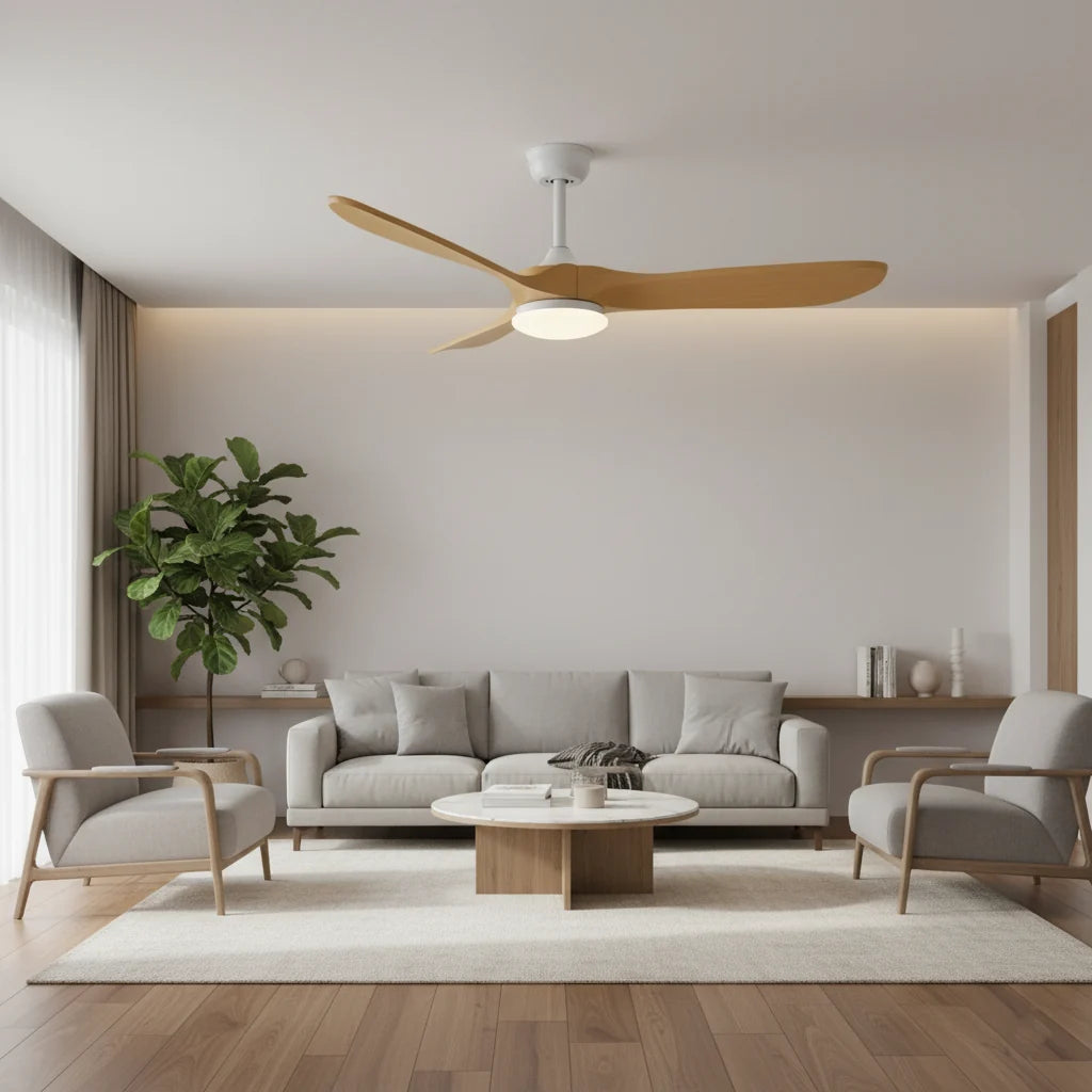 Ventilateur de plafond LED blanc à pales effet bois miel — Alaterne