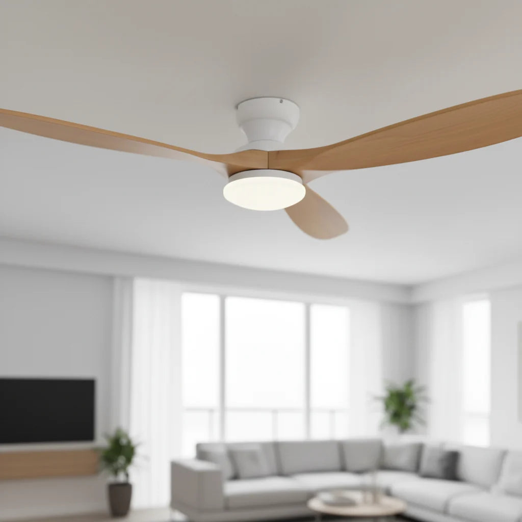 Ventilateur de plafond LED blanc à pales en bois naturel — Volubilis