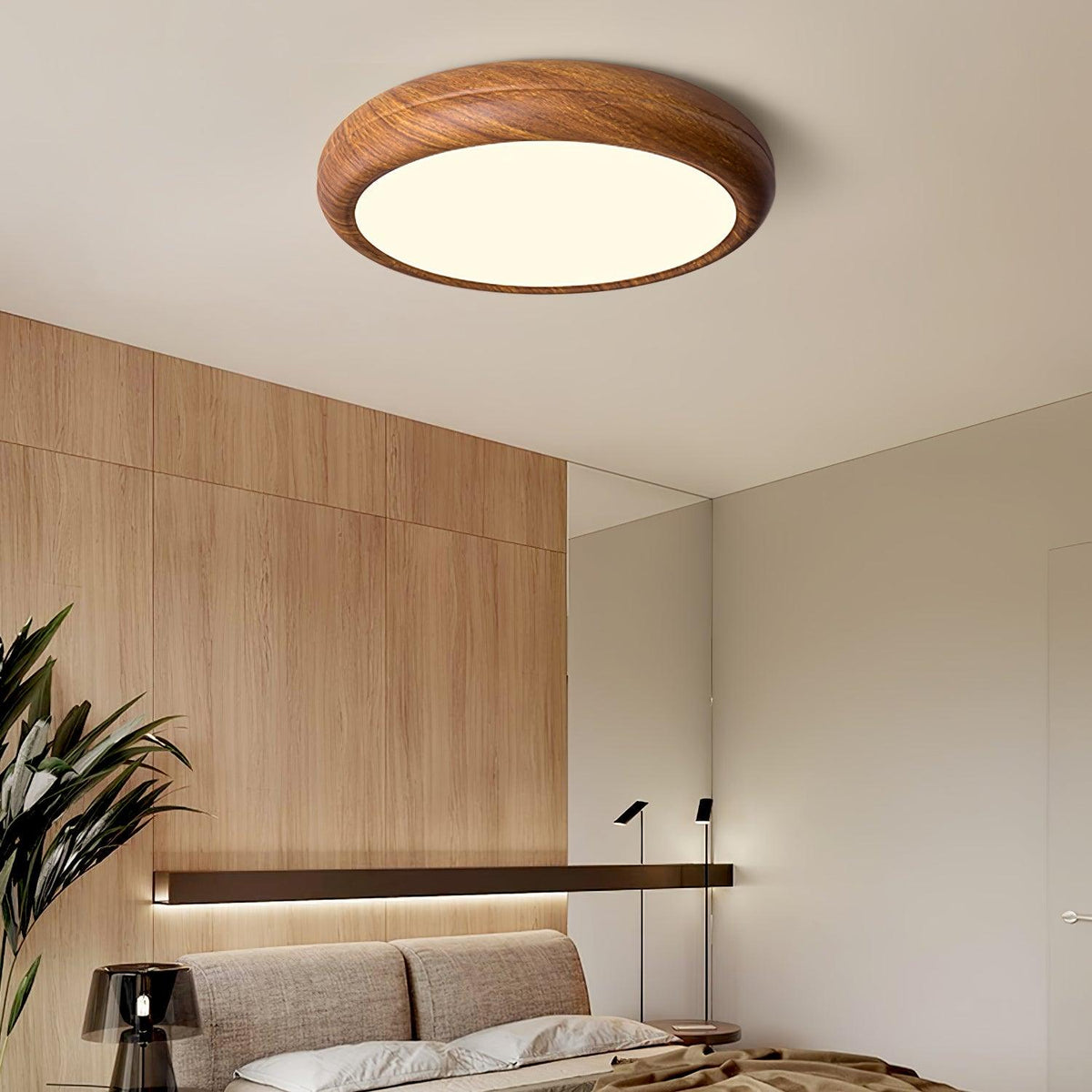 Plafonnier rond et plat cerclé de bois foncé — Bouvreuil