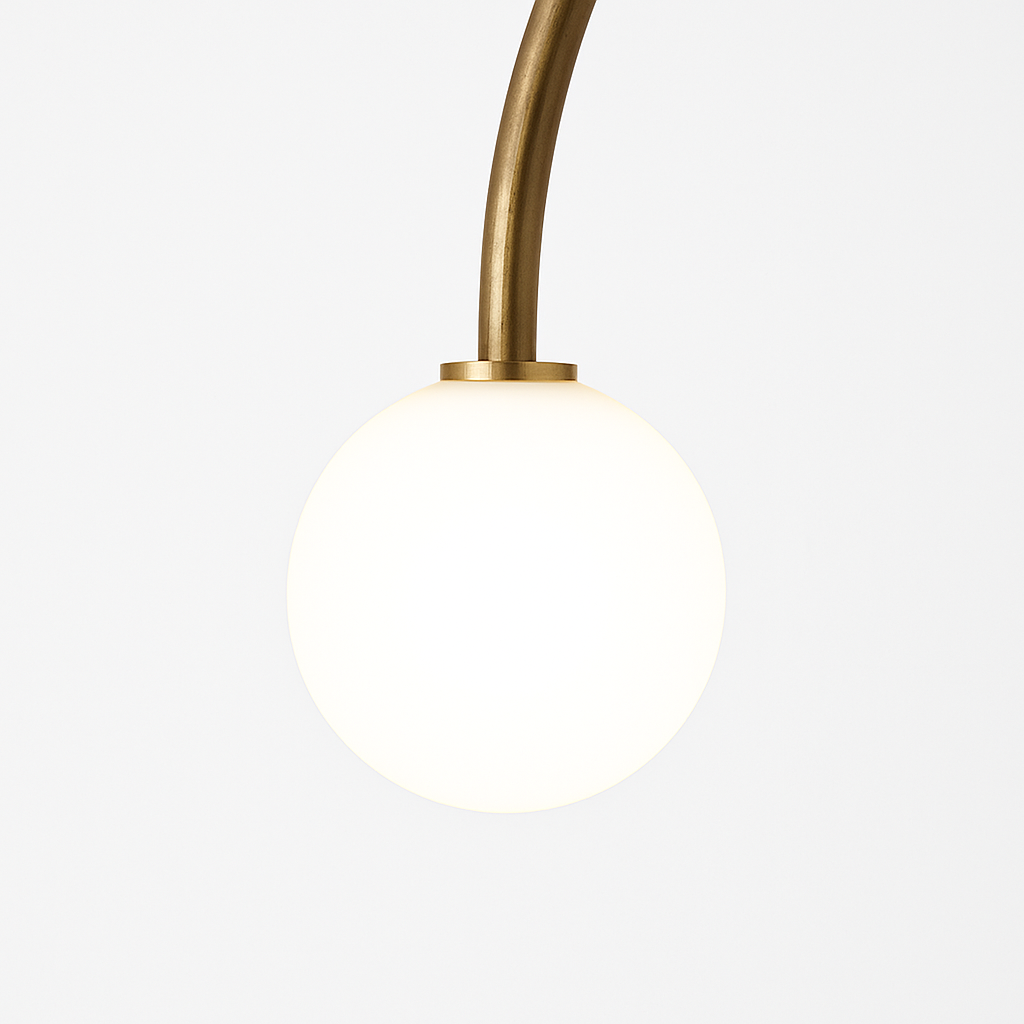 applique murale led en arc doré design moderne pour intérieur élégant