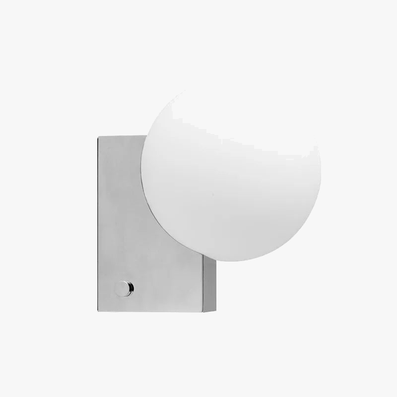applique murale minimaliste en métal avec ampoule en verre