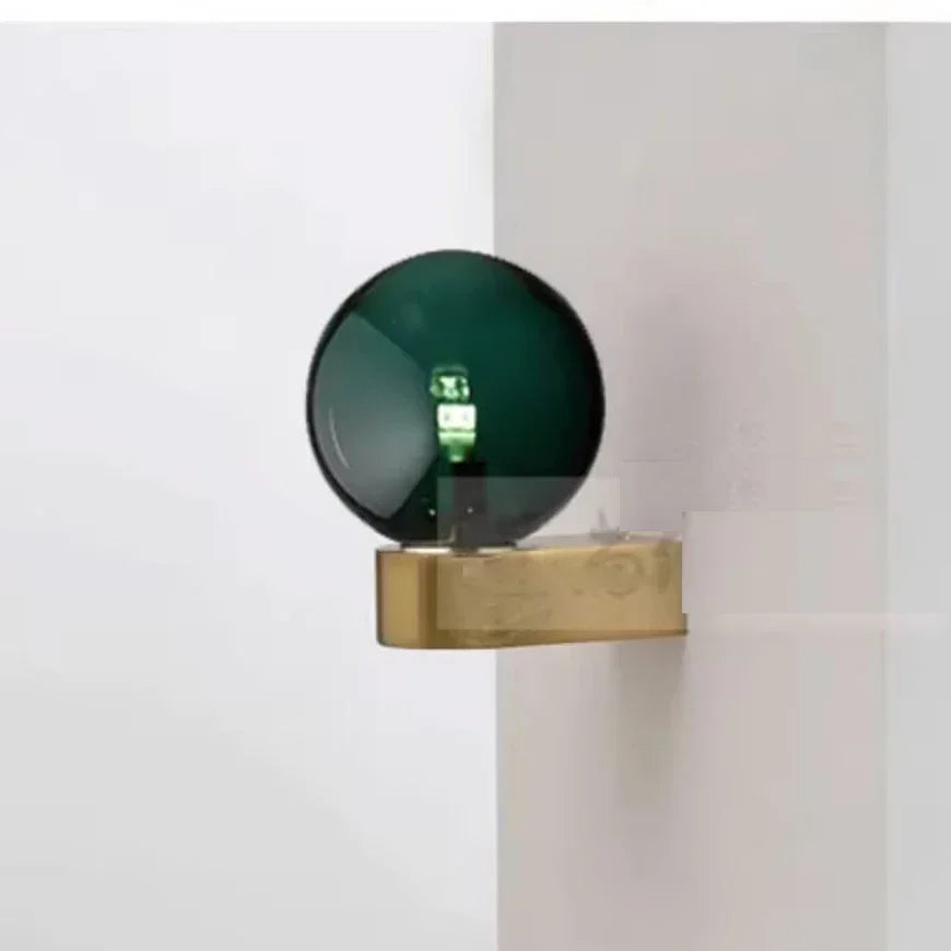 applique murale moderne en verre avec boule nordique décorative
