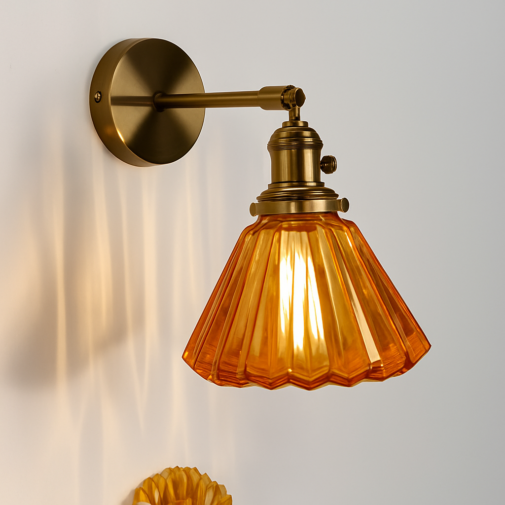 applique murale nordique en verre et laiton avec miroir à led