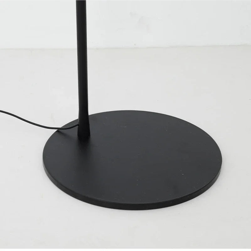 Lampadaire design style italien