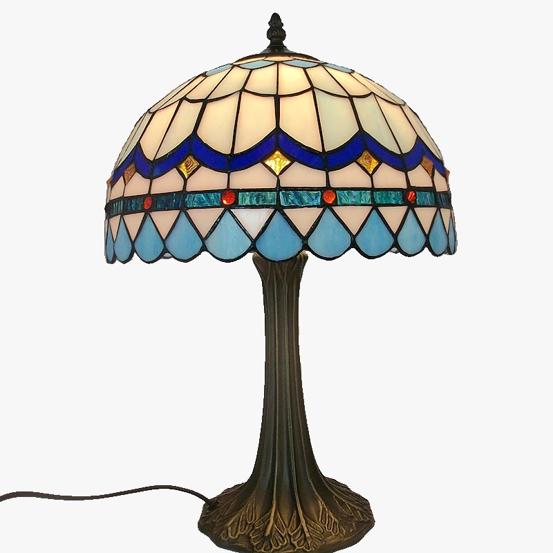 lampe de chevet style tiffany en lucite pour intérieur moderne