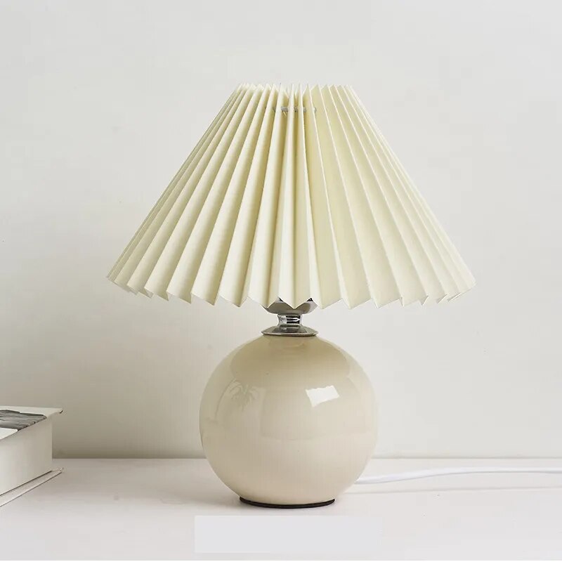 Lampe de table plissée coréenne