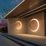 Grand anneau lumineux à LED intégrée pour façade — Crépuscule