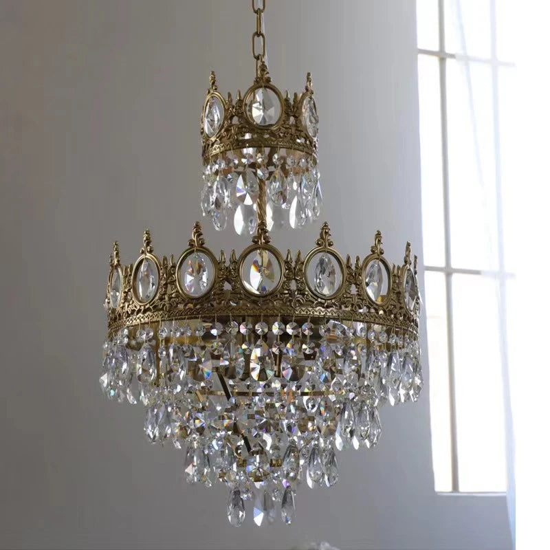 lustre en cristal moderne design élégant pour intérieur haut de gamme
